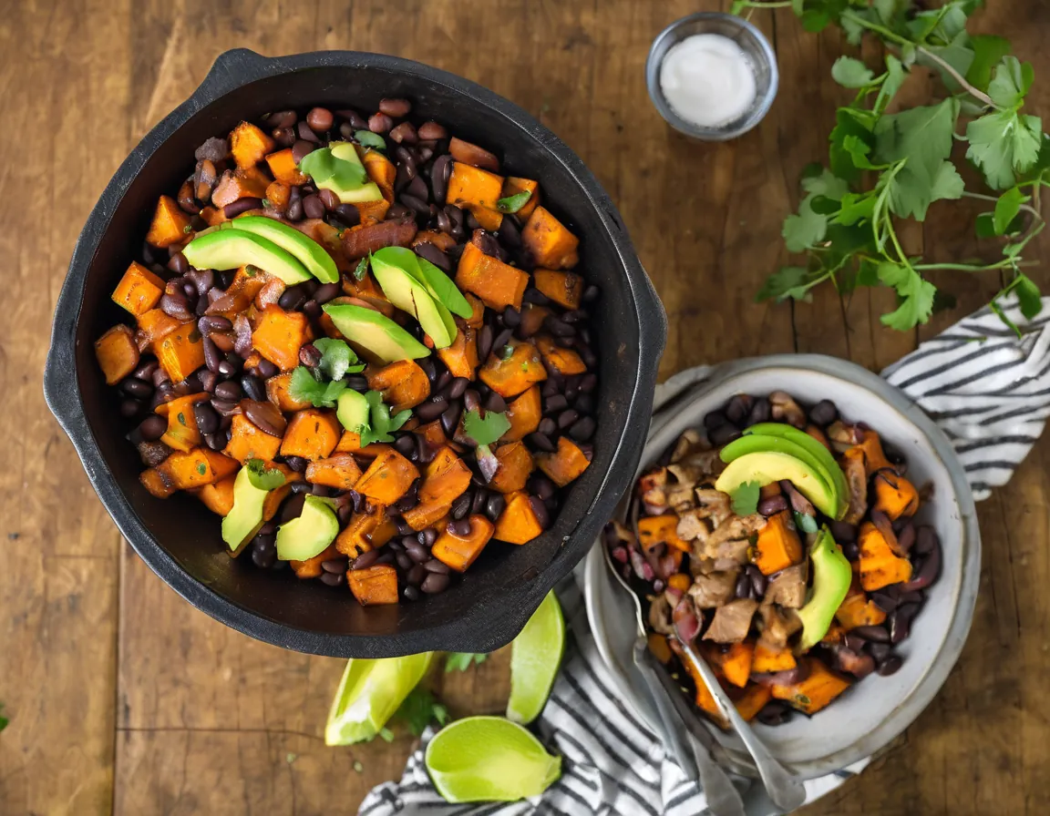 Batatas Asadas con Pisto y Pollo al Estilo Mediterráneo